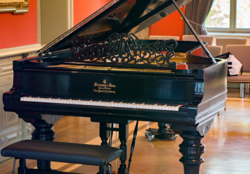 Steinway & Sons Flügel
